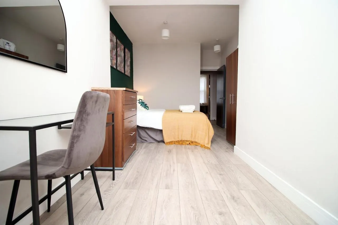 New 1 Bed Flat Next To Roath Park W/Street Parking Apartment Cardiff United Kingdom