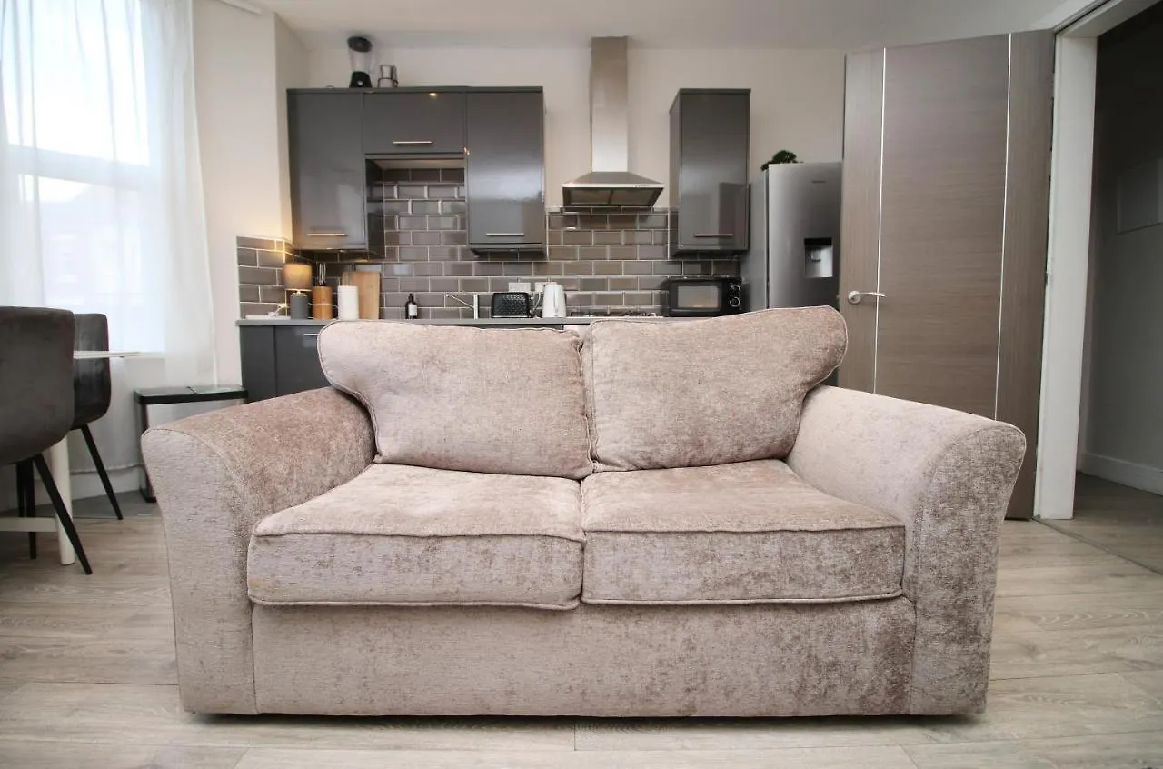 New 1 Bed Flat Next To Roath Park W/Street Parking Apartment Cardiff 0*,  United Kingdom